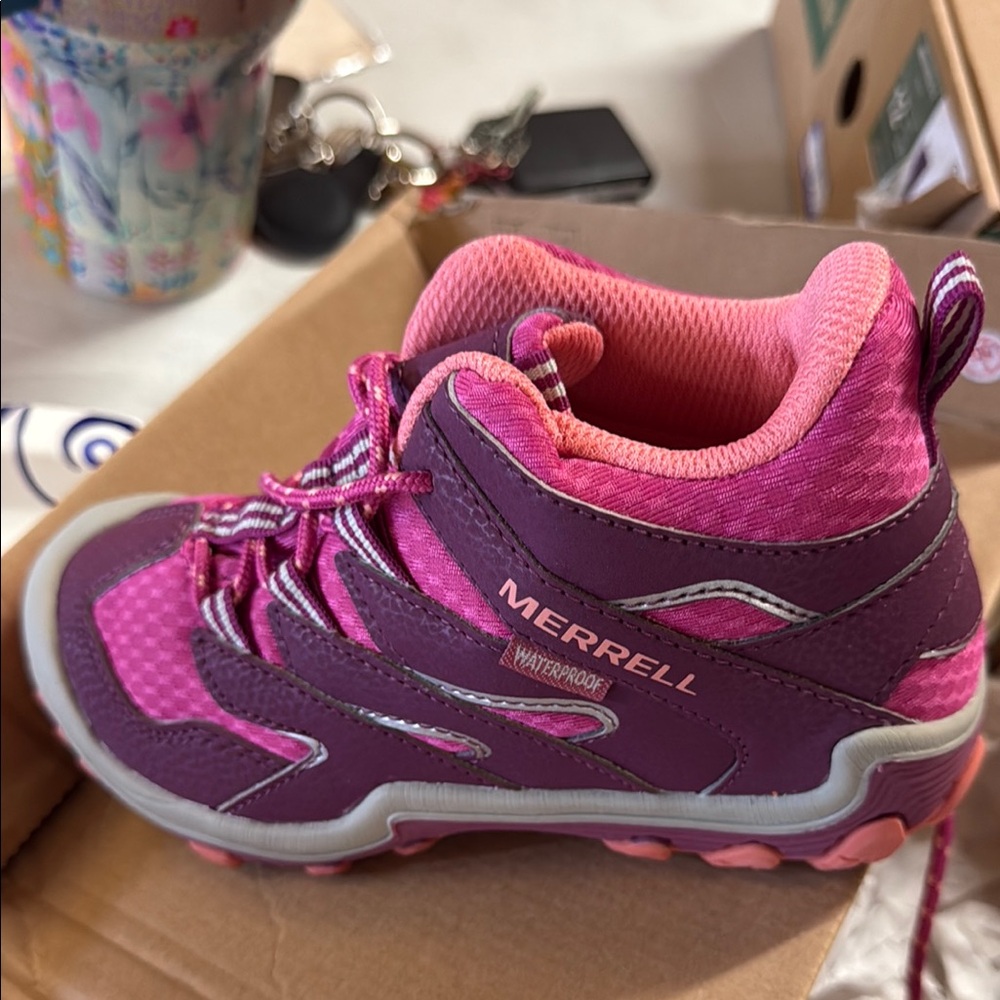 Merrell NIB kids sneakers hiking boots size 13